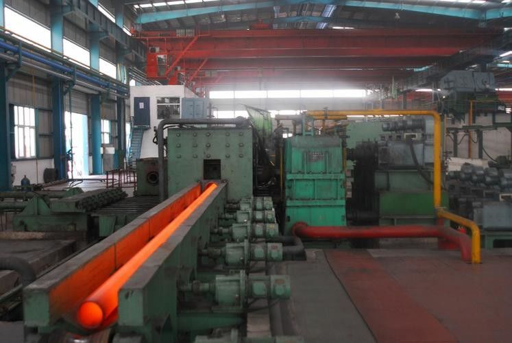 Cangzhou Baoyang Pipeline Equipment Co., Ltd. প্রস্তুতকারকের উৎপাদন লাইন